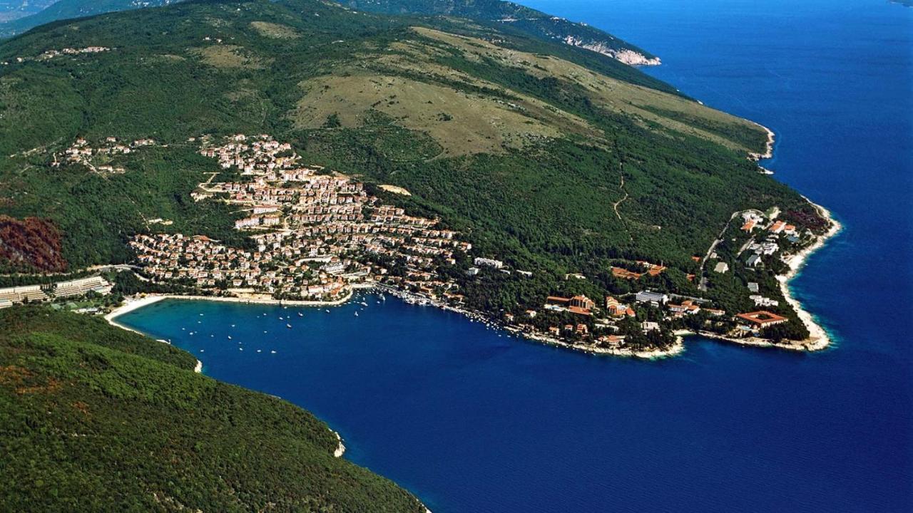Apartman Gina Labin  Buitenkant foto